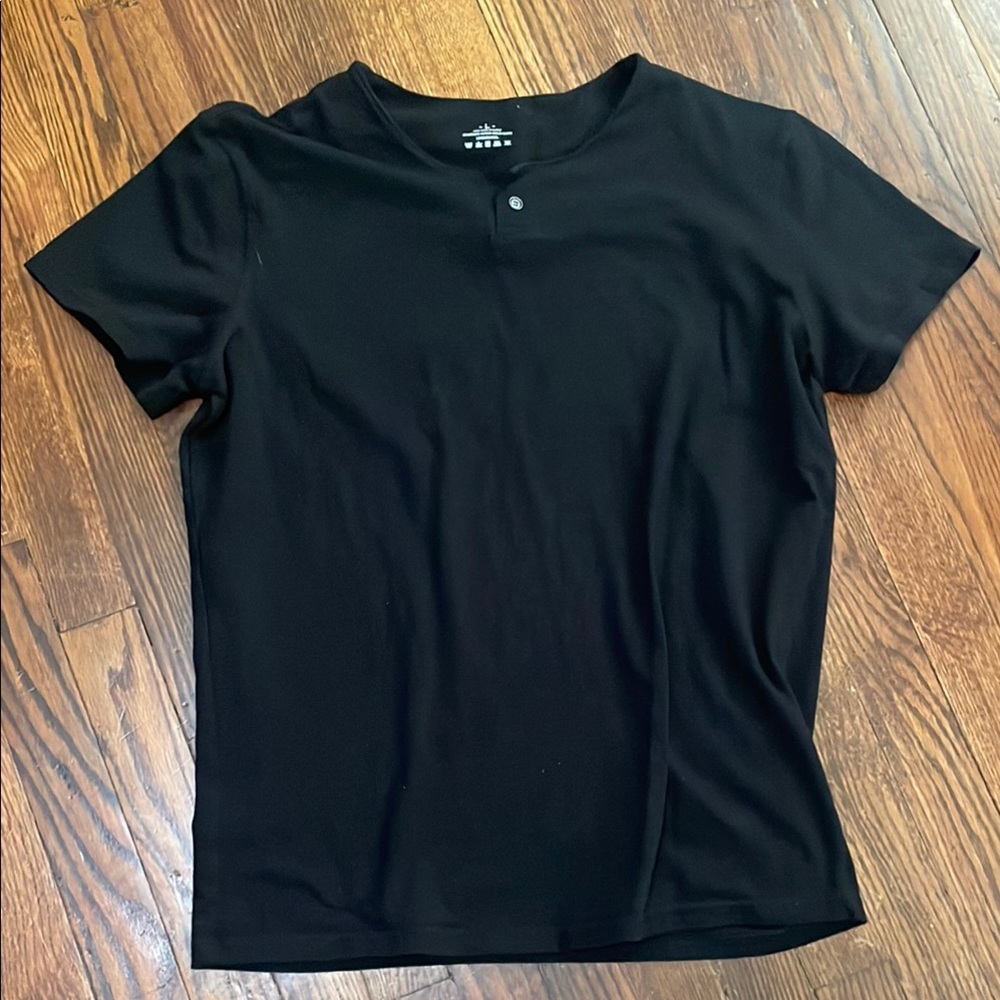 Black Men’s Top